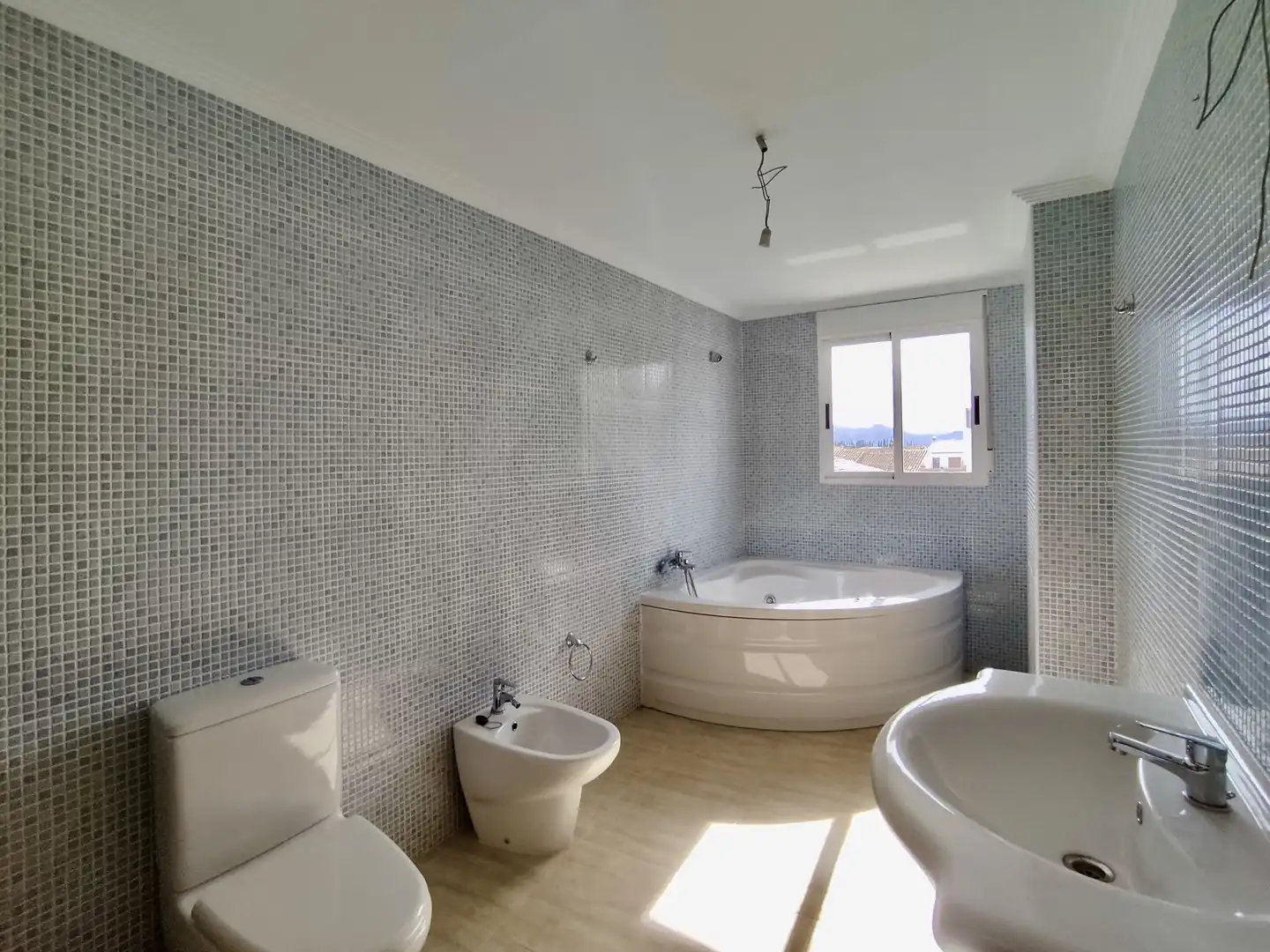 Bathroom of Flat for sale in Albocàsser  with Terrace