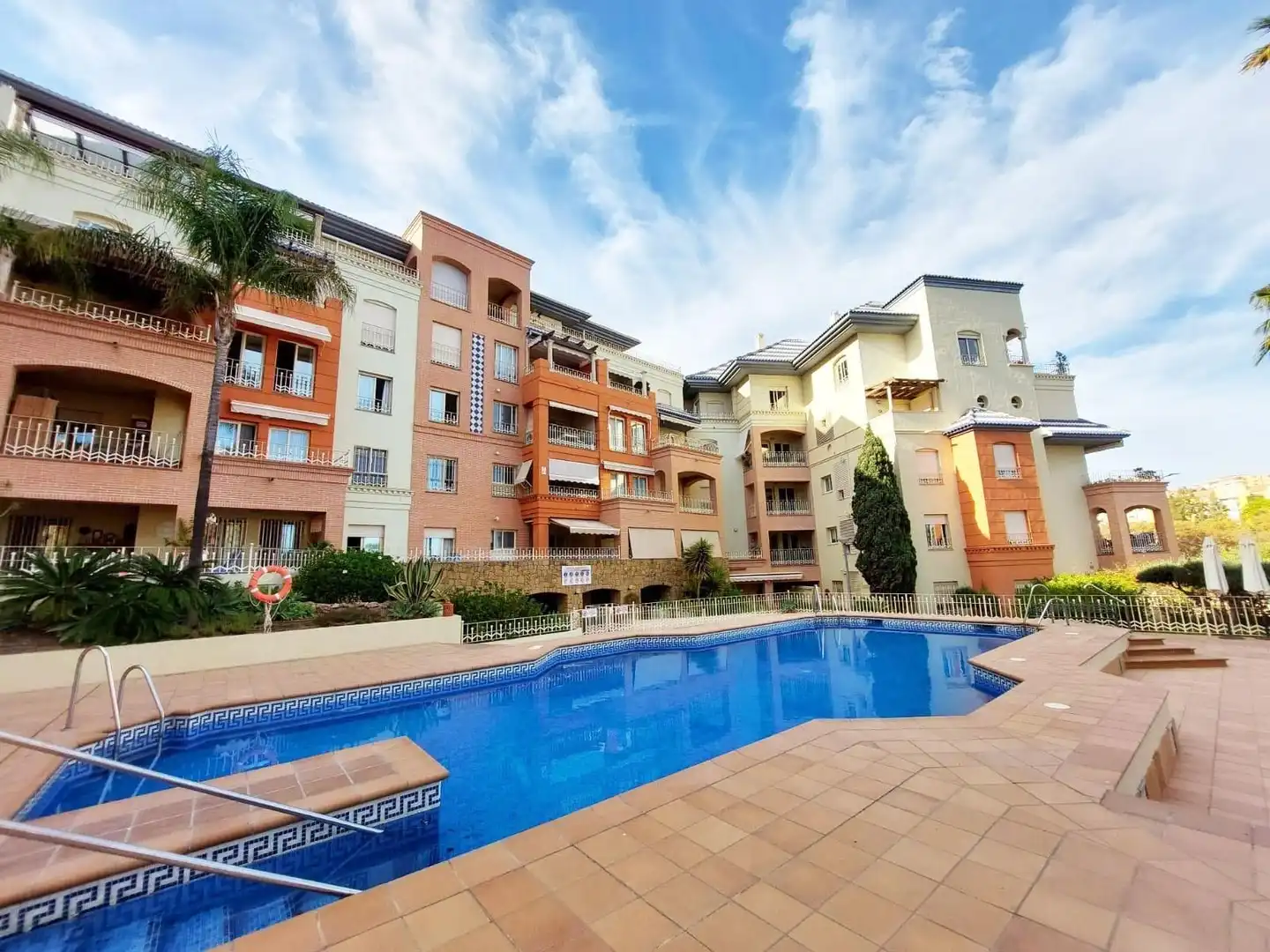 Piso con piscina en venta en GANDHI, imagen 3