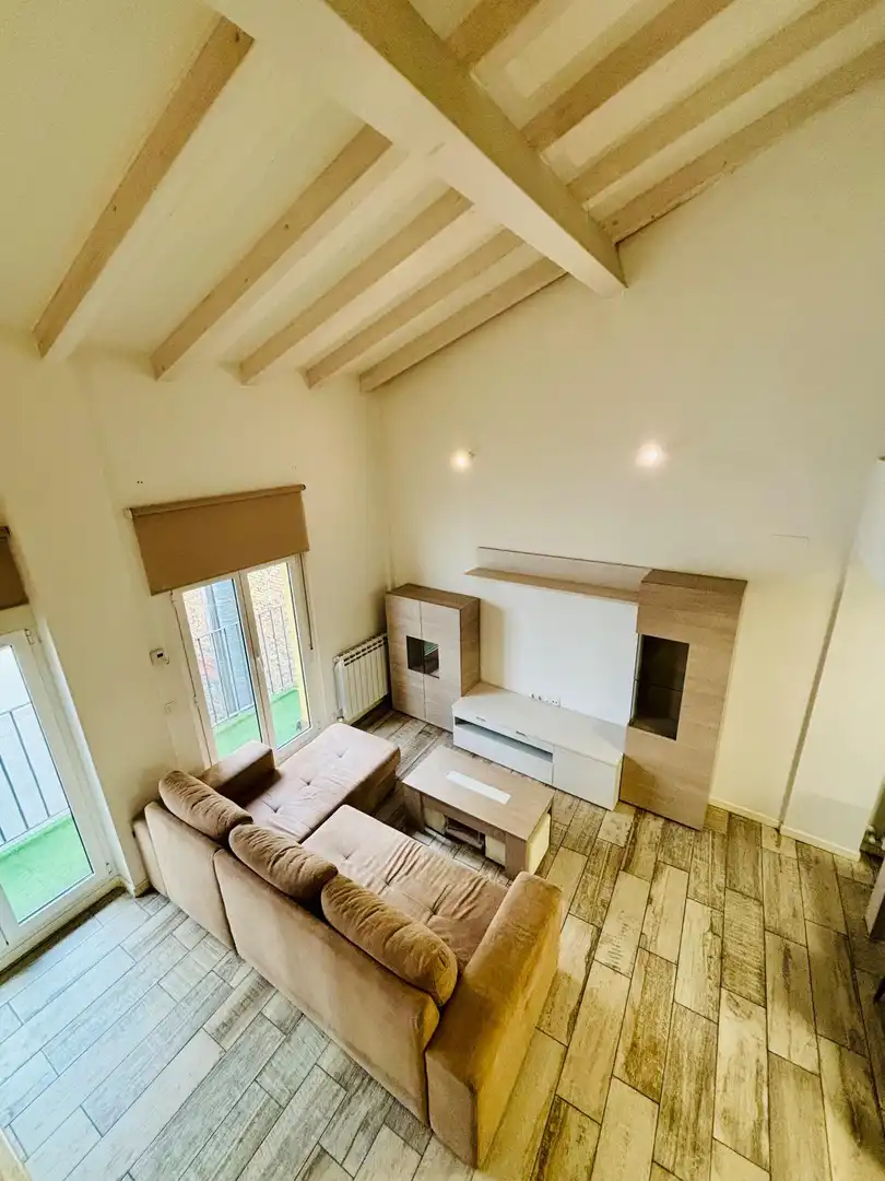 Living room of Flat for sale in  Pamplona / Iruña  with Heating, Furnished and Balcony