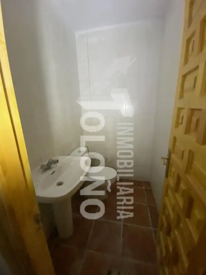 Badezimmer von Geschaftsraum zum Verkauf in Castañares de Rioja