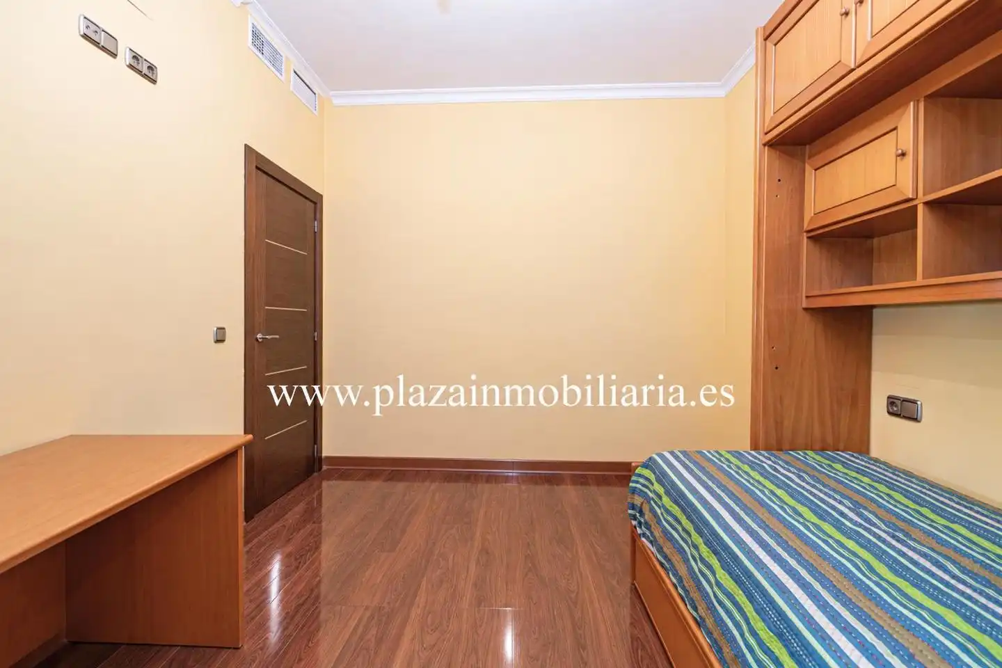 Casa amb balcó en venda a Jardin Lucena, imagen 19