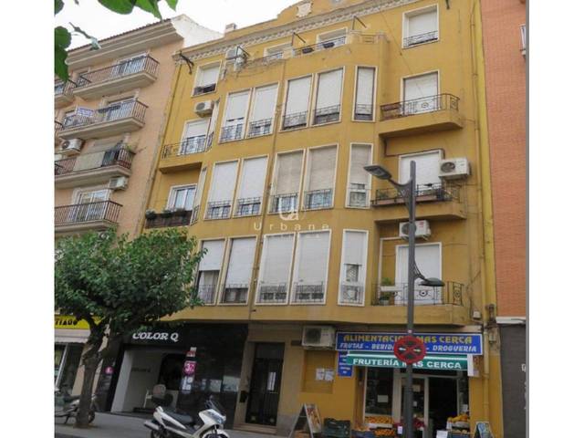 Local comercial en Venta en Ronda Garay, 25 en San Juan