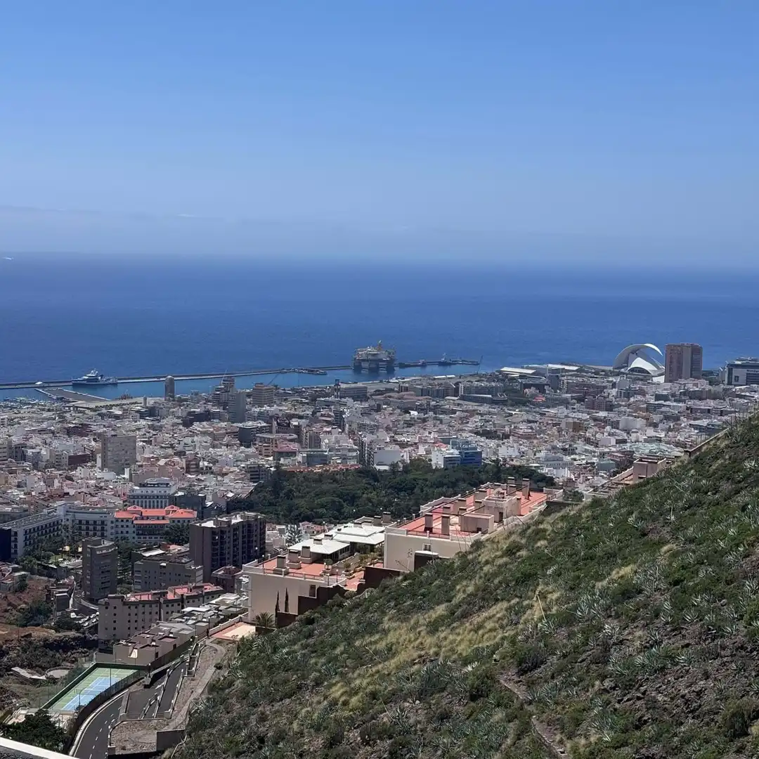 Exterior view of Flat for sale in Santa Cruz de Tenerife  with Air Conditioner, Furnished and Jacuzzi