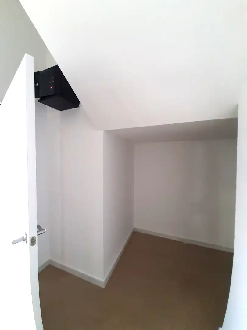 Local de lloguer en Cornellà de Llobregat