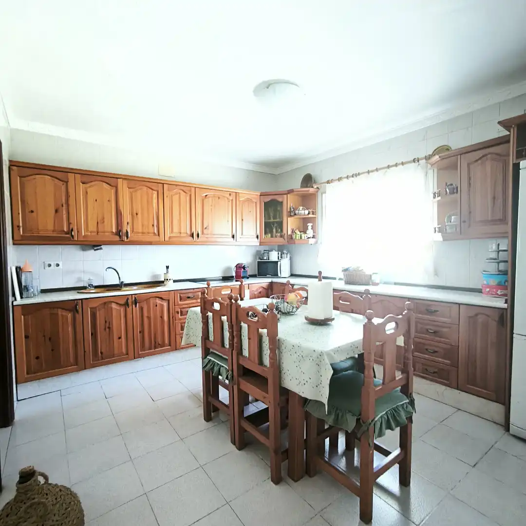 Cuina de Casa o xalet en venda en Jimena de la Frontera amb Piscina