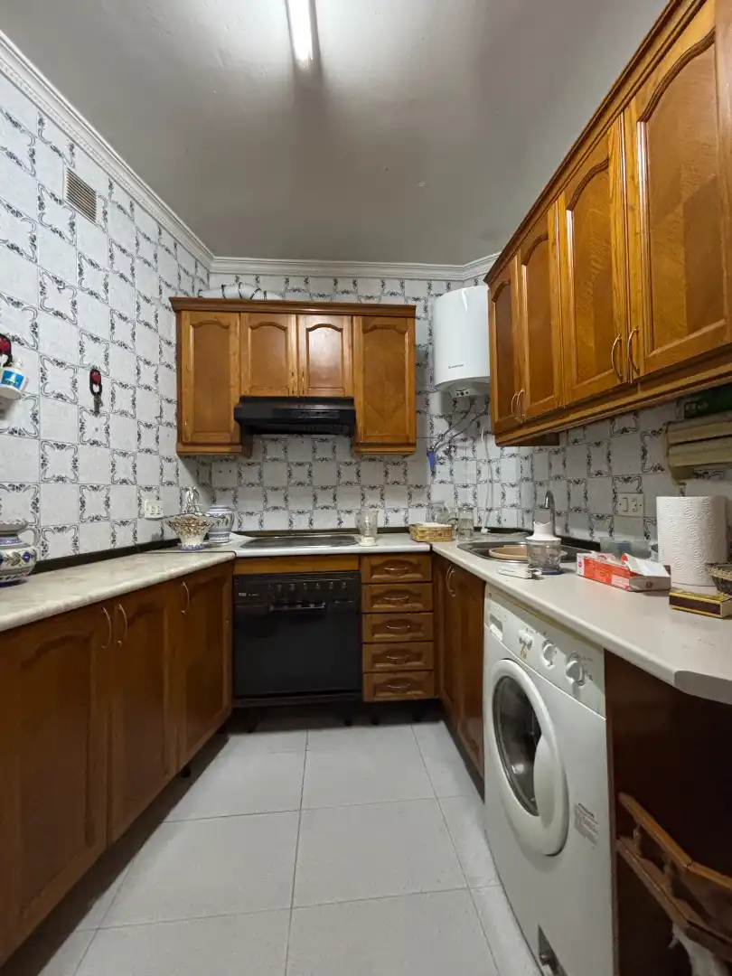 Cuina de Casa adosada en venda en Plasencia amb Calefacció i Balcó