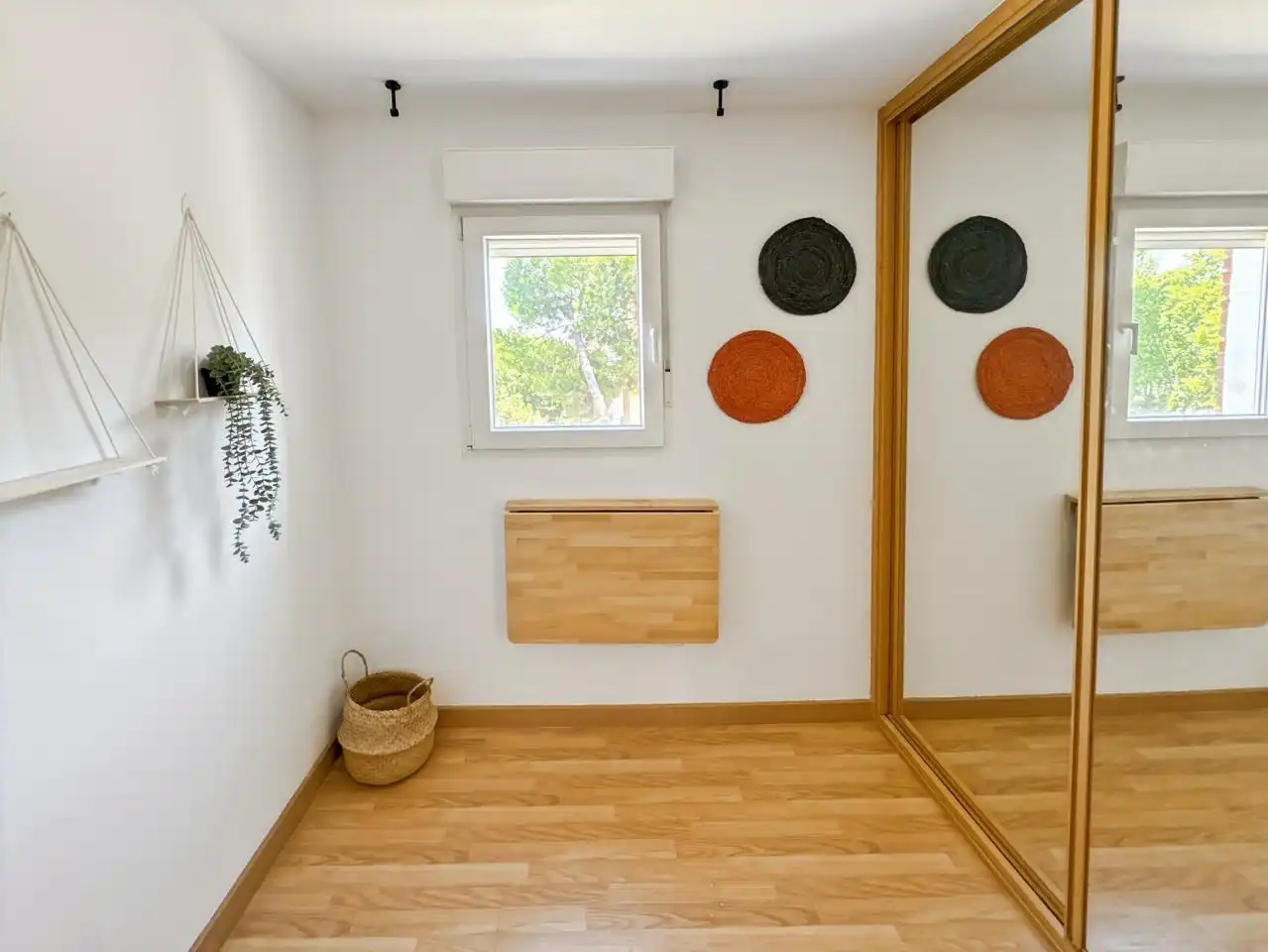 Bedroom of Flat for rent in Madrid  with Air Conditioner, Heating and Terrace