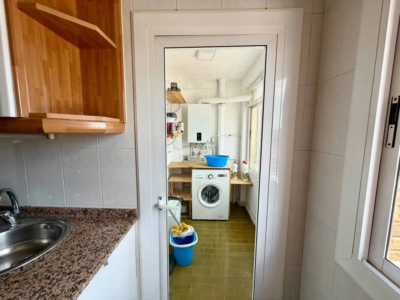 Kitchen of Flat for rent in Sabadell  with Heating and Balcony