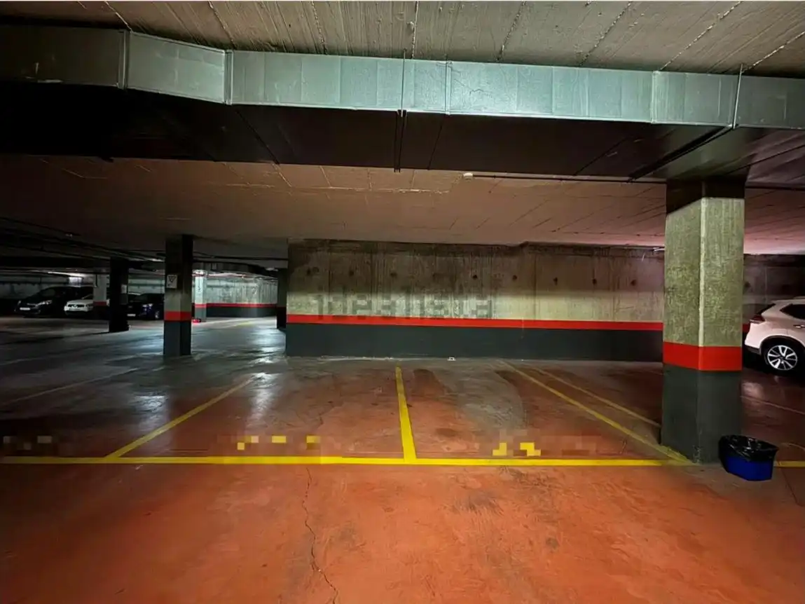 Parkplatz von Garage zum Verkauf in Getafe