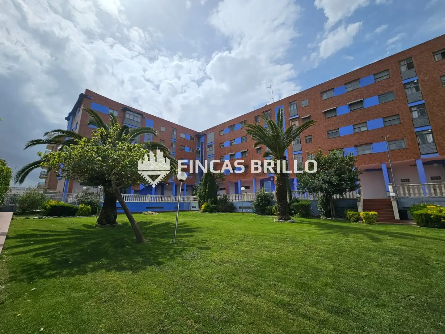Exterior view of Flat for sale in Cáceres Capital  with Air Conditioner, Heating and Private garden