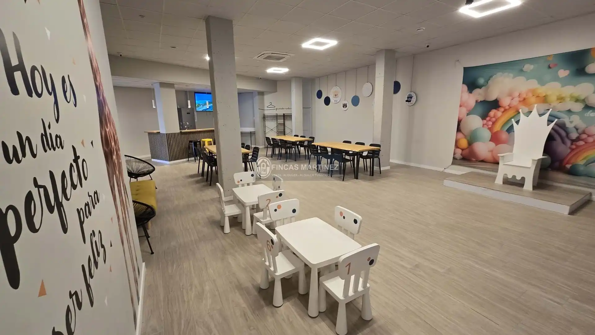 Business premises to rent in calle foix numero, imagen 6