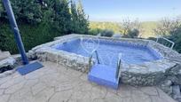 Piscina de Casa o xalet en venda en Vallirana amb Aire condicionat, Terrassa i Piscina