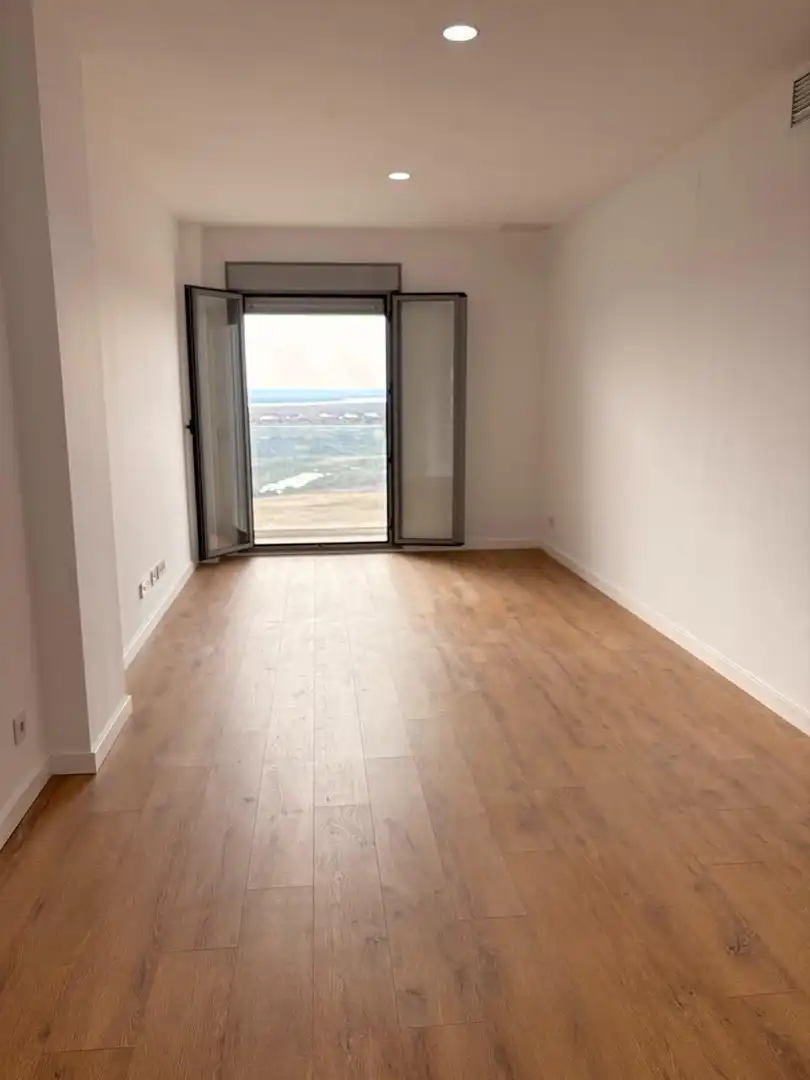 Flat with lift to rent in Avenida Avenida Ronda del Estero, imagen 3