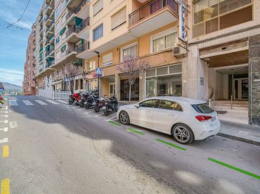 Local commercial à vendre à Av de Ifach