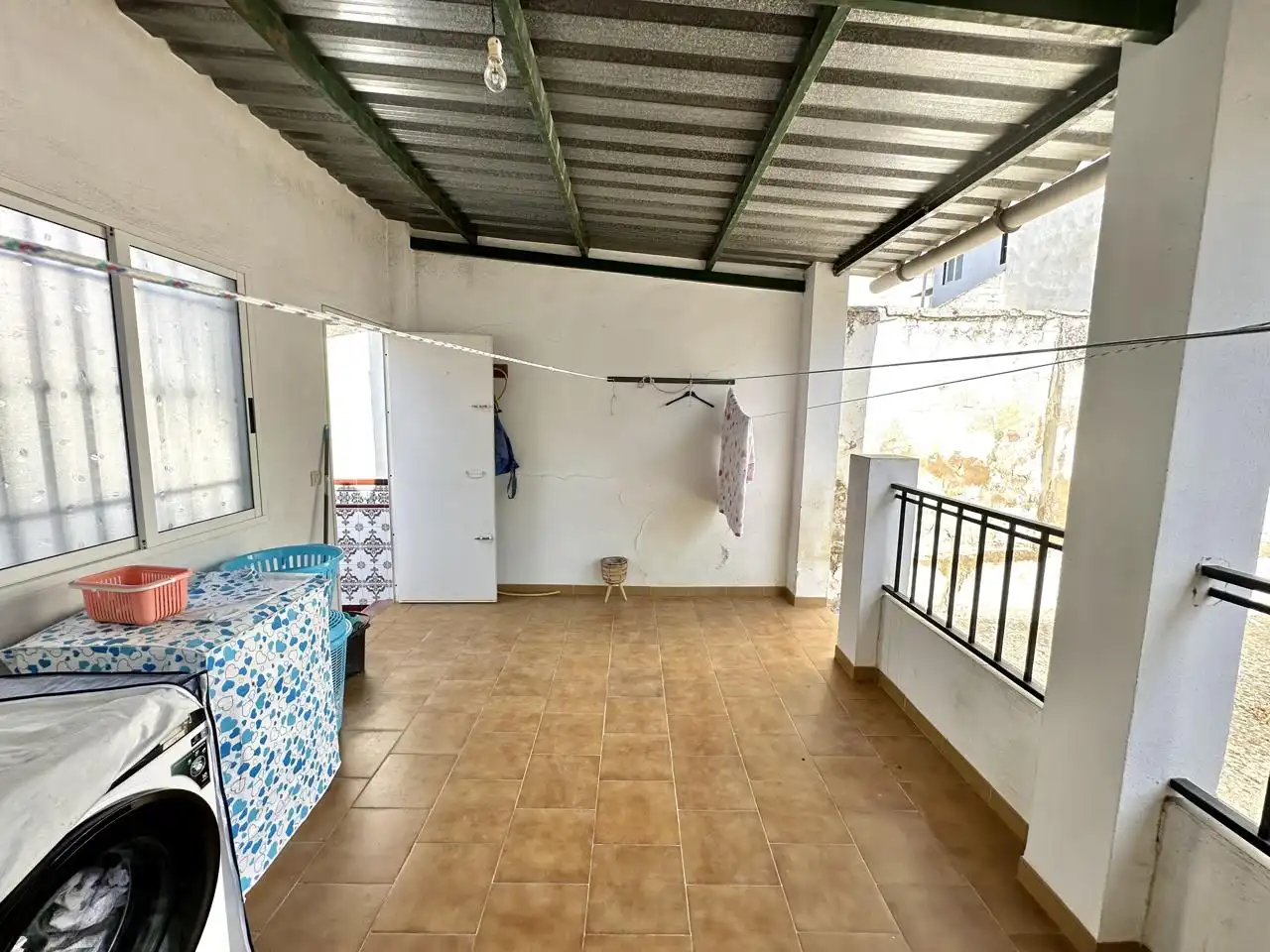 Ground floor for sale in Cuevas Bajas  with Private garden and Storage room