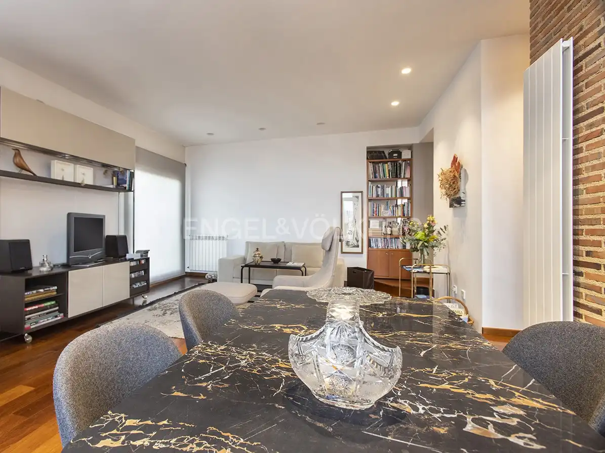 Sala de estar de Ático en venta en Gijón  con Calefacción, Parquet y Terraza