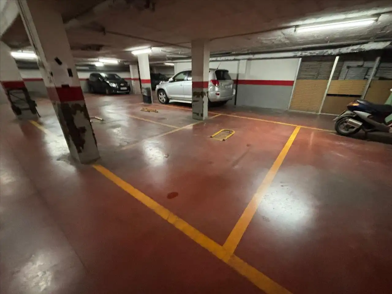 Parkplatz von Garage zum Verkauf in Rubí