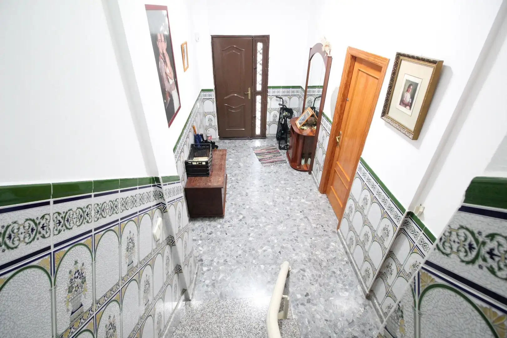 Maisonette zum Verkauf in Alozaina mit Klimaanlage und Möbliert