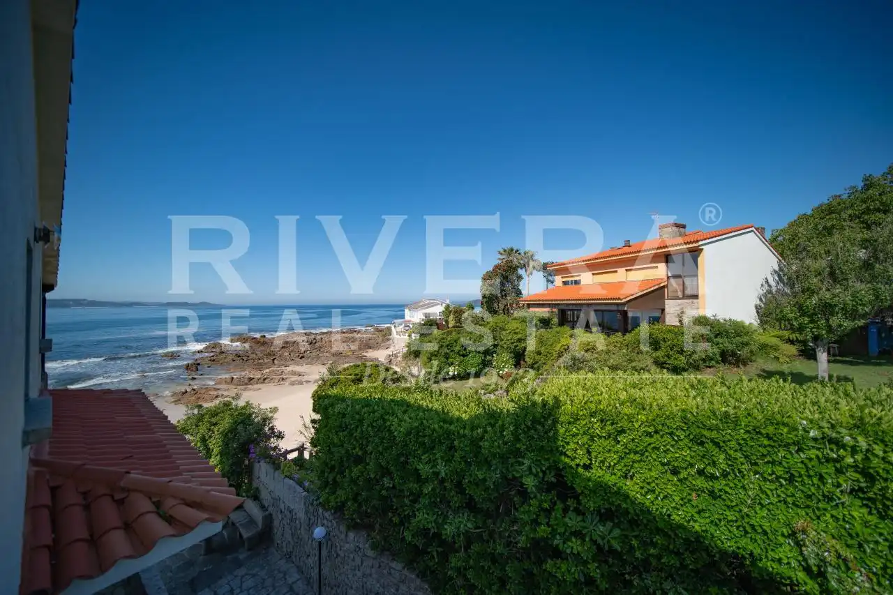 Vista exterior de Piso en venta en Sanxenxo con Calefacción y Terraza