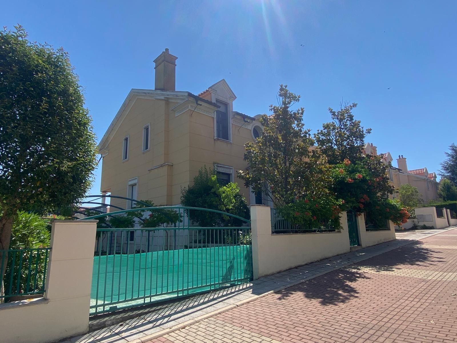 Vista exterior de Casa o chalet en venta en Valladolid Capital con Aire acondicionado, Calefacción y Jardín privado
