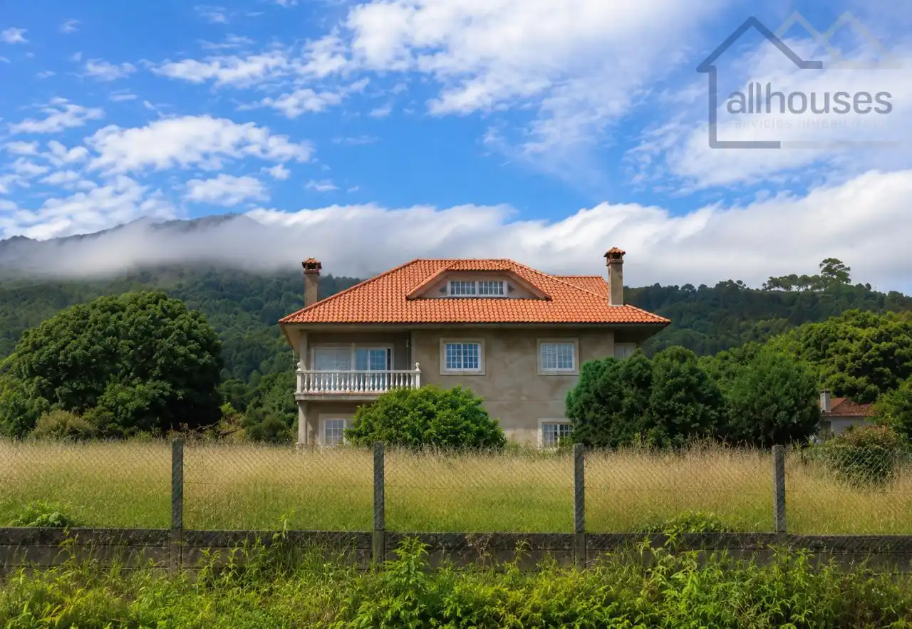 Xalet amb jardí en venda a A Guarda
