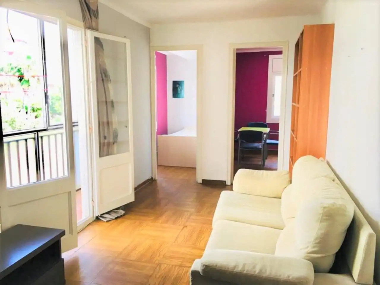 Sala de estar de Piso en venta en Vilanova i la Geltrú con Balcón