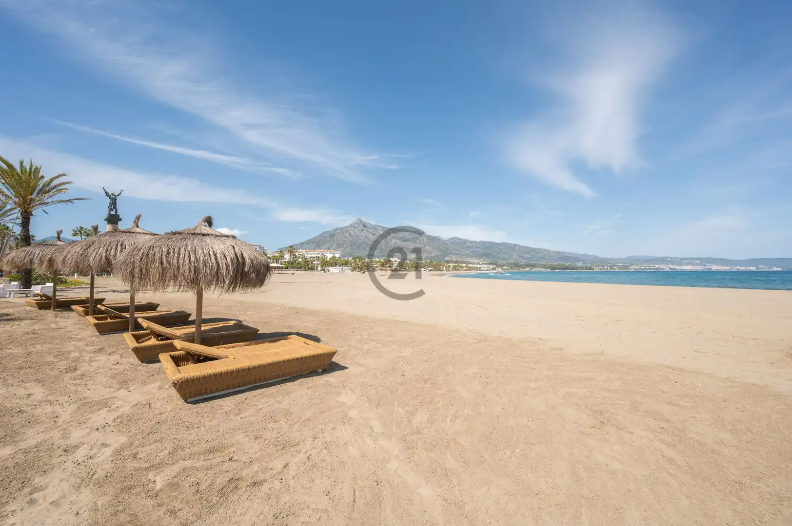 Exterior view of Flat for sale in Marbella  with Air Conditioner, Private garden and Terrace
