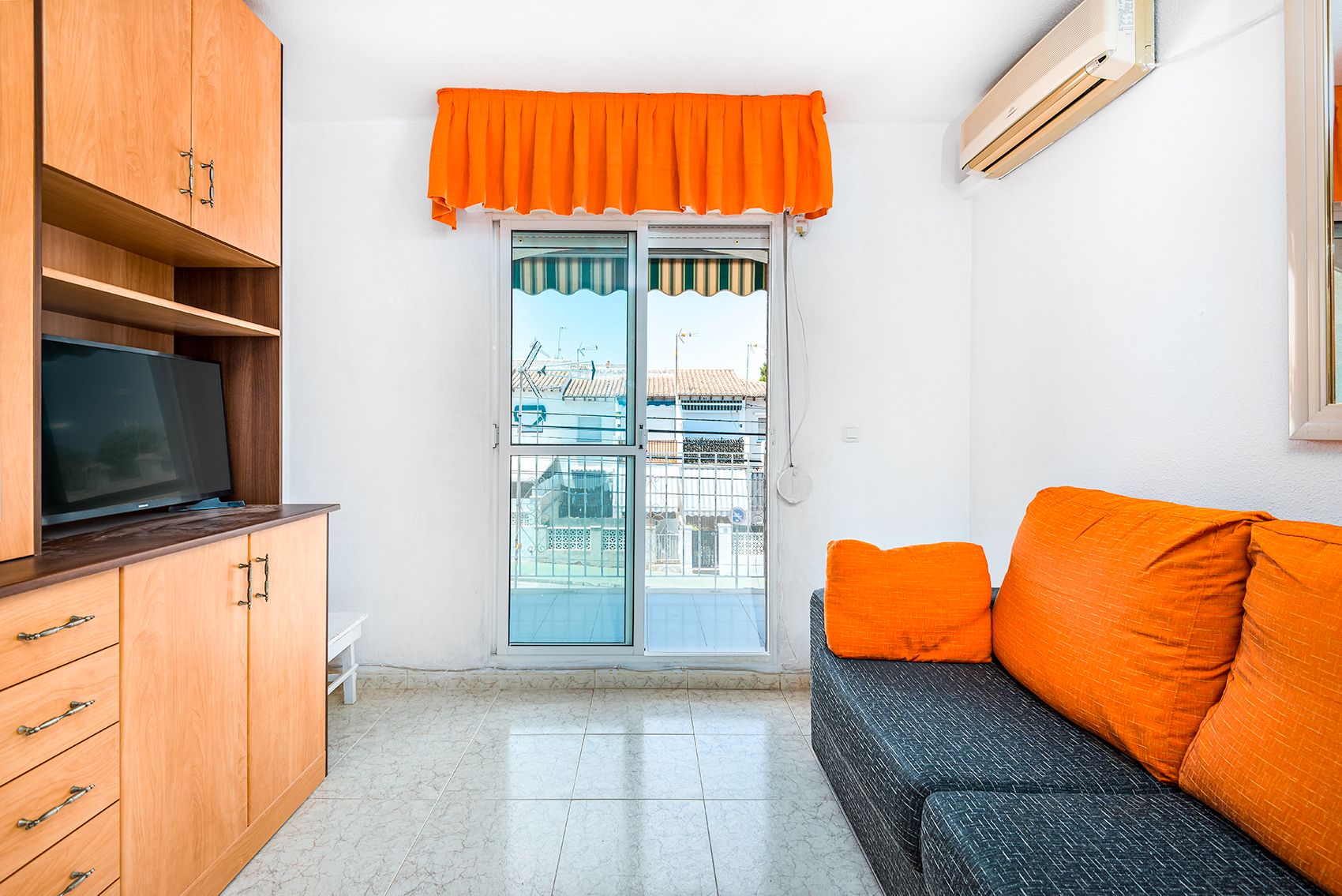 Bedroom of Single-family semi-detached for sale in Torrevieja  with Air Conditioner, Terrace and Furnished