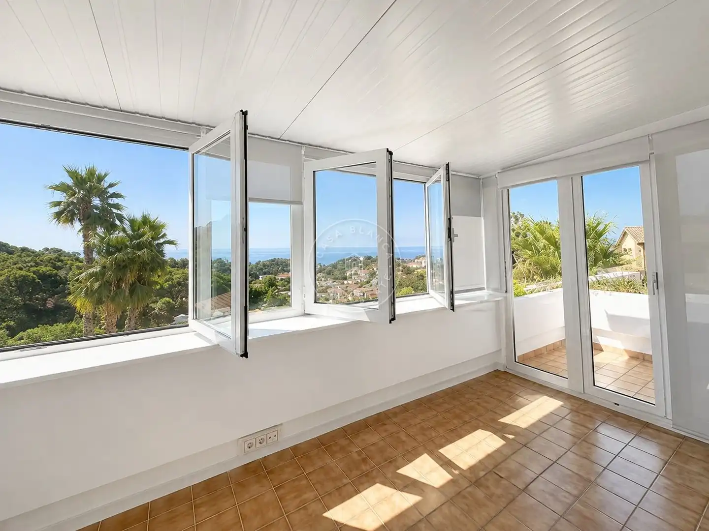 Exterior view of Houses for sale in Lloret de Mar  with Air Conditioner, Heating and Private garden