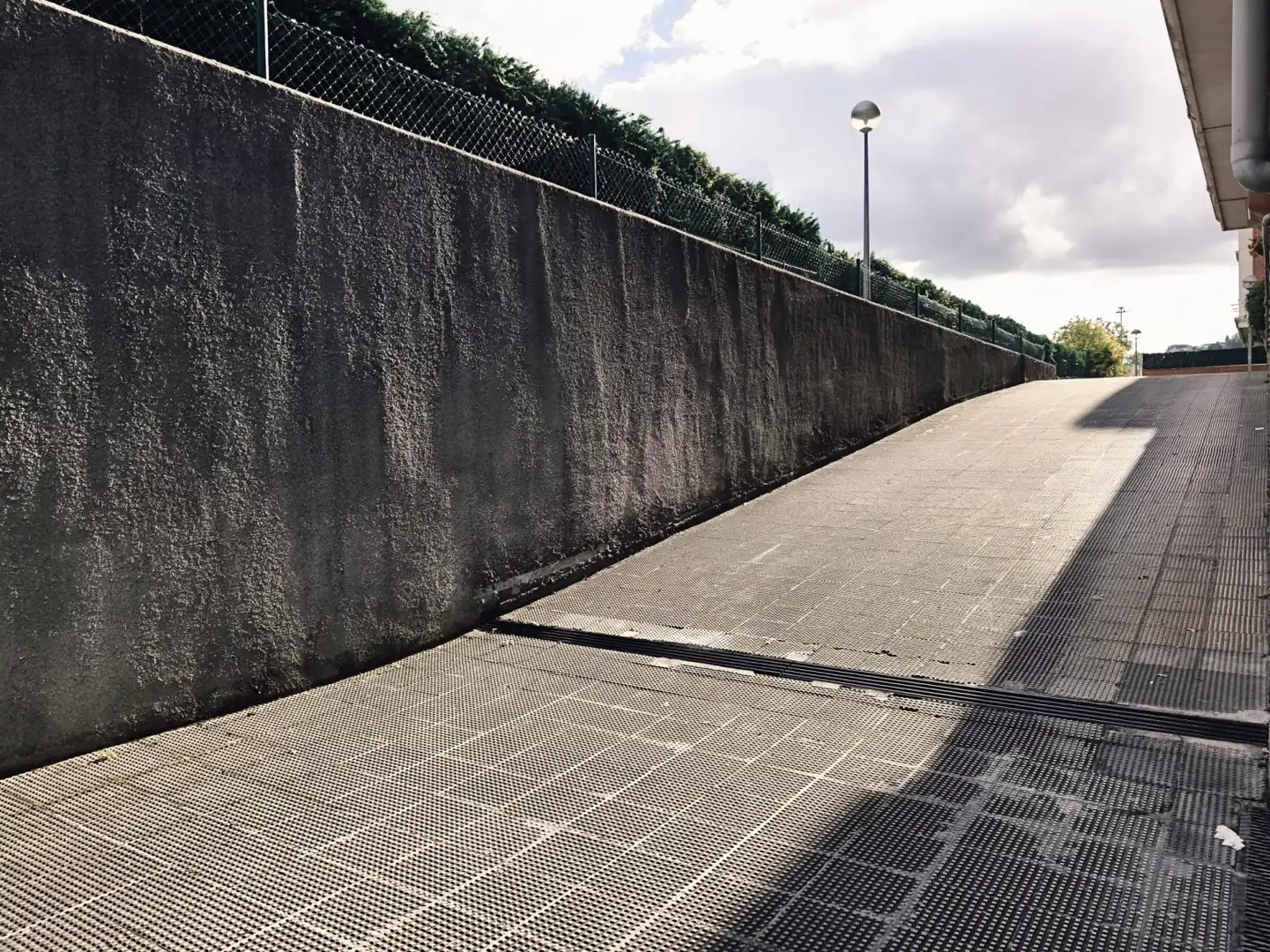 Außenansicht von Garage zur Miete in Entrambasaguas, Cantabria