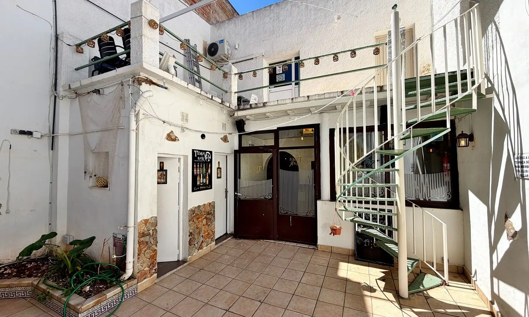 Commercial properties for sale in Dénia  with Air Conditioner