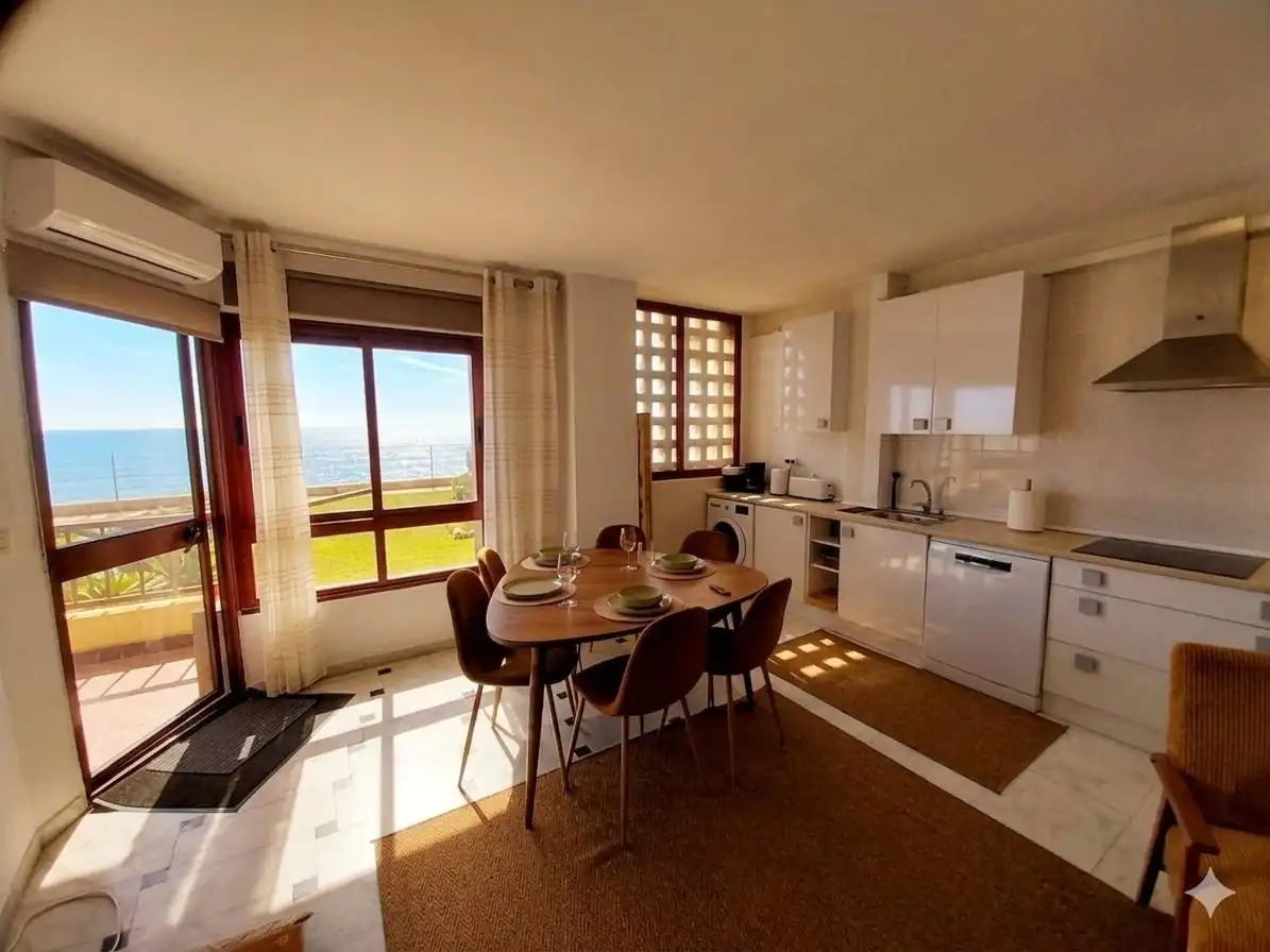 Menjador de Apartament en venda en Mijas amb Aire condicionat, Calefacció i Terrassa