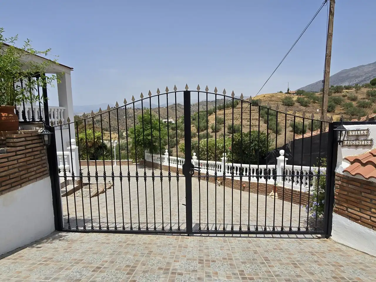 Vista exterior de Casa o chalet en venta en Canillas de Aceituno con Aire acondicionado y Terraza