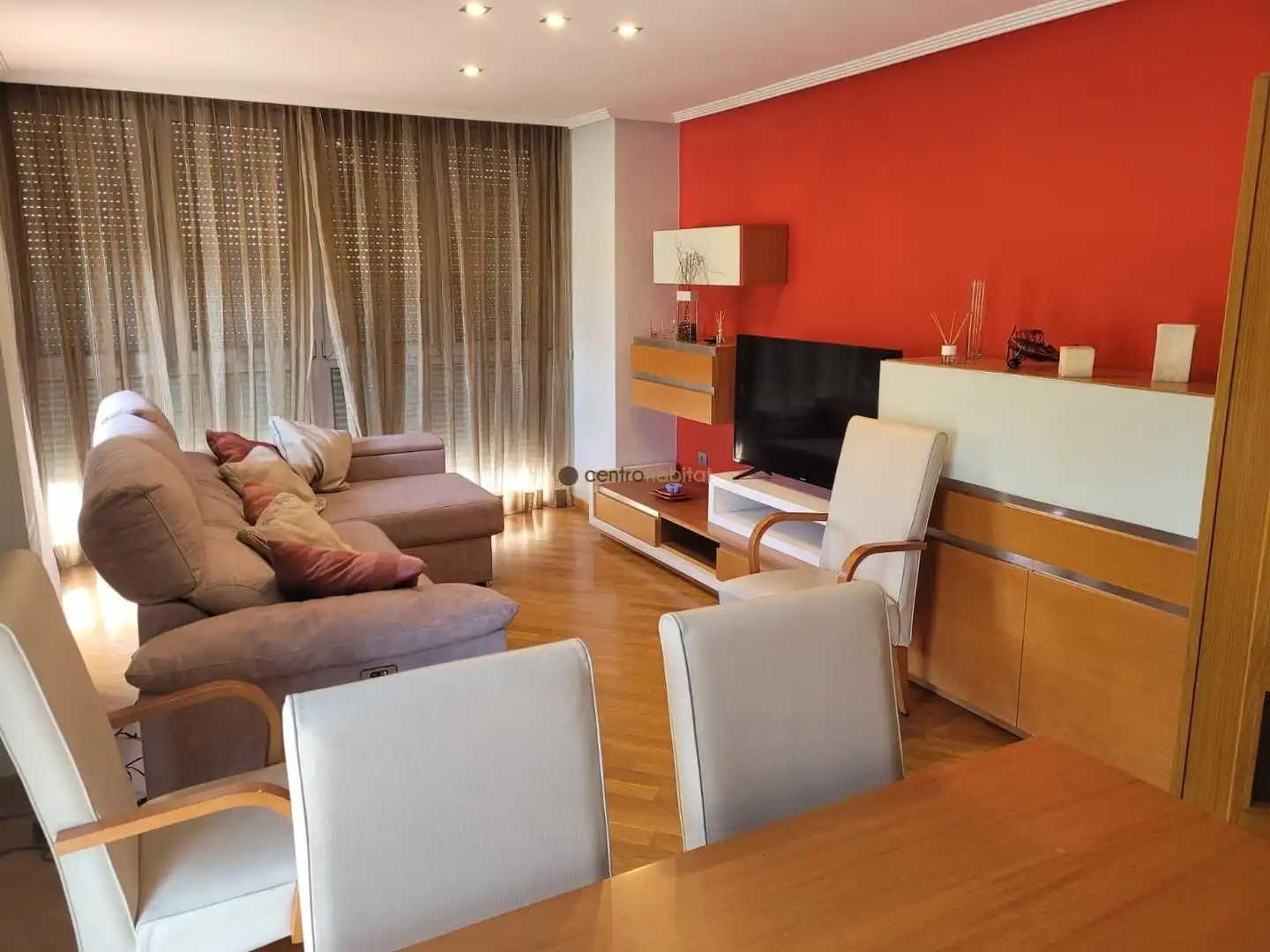 Sala d'estar de Pis de lloguer en Petrer amb Aire condicionat i Parquet