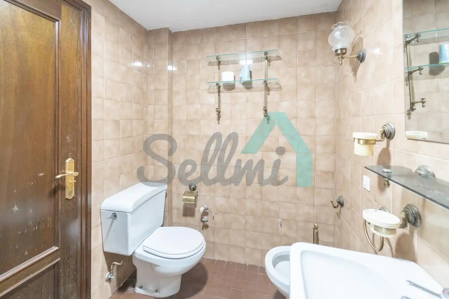 Bathroom of Flat for share in Oviedo   with Heating, Parquet flooring and Furnished