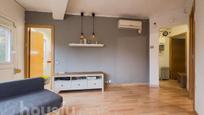 Living room of Flat for sale in  Barcelona Capital  with Air Conditioner and Parquet flooring
