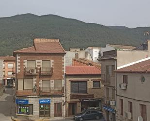 Vista exterior de Pis en venda en Sotillo de la Adrada amb Aire condicionat i Terrassa