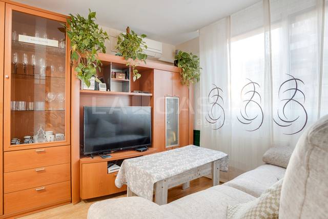 Piso en Venta en Rambla de Prim en El Besós i el Maresme