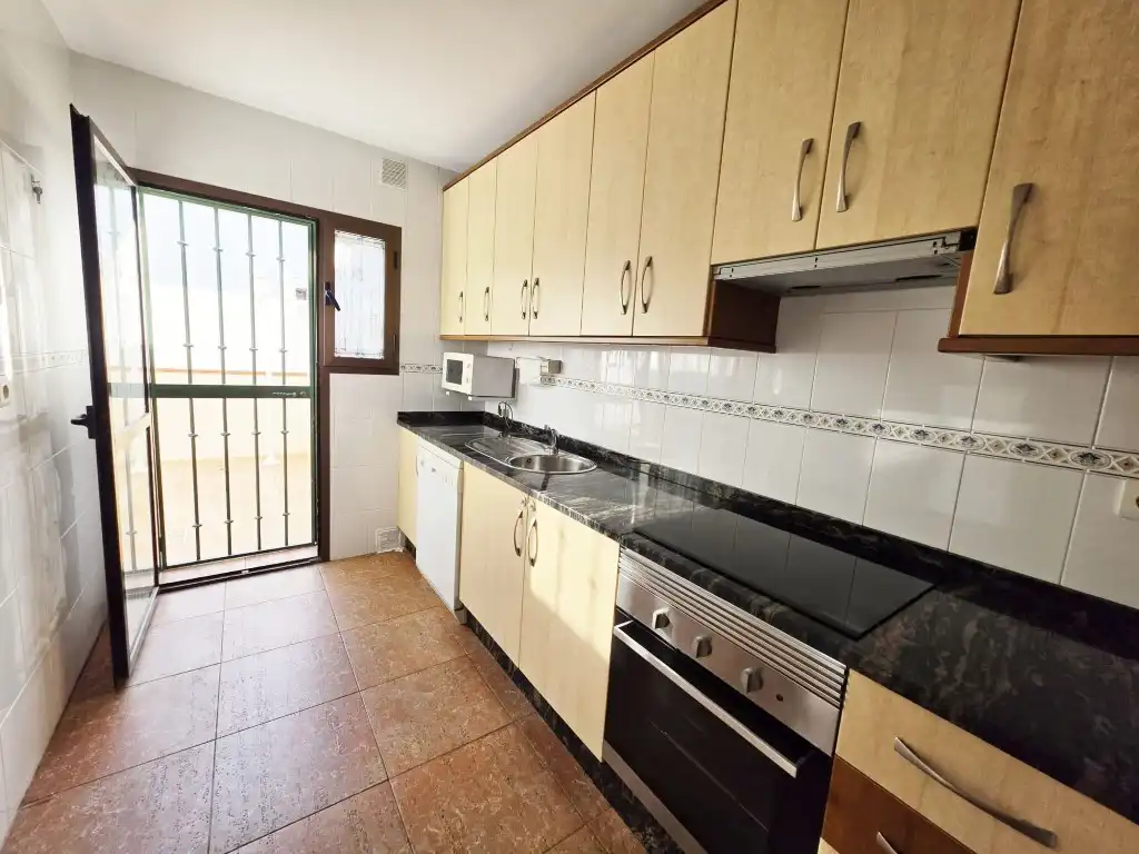 Adosado con piscina en venta en Caleta de Vélez, imagen 9