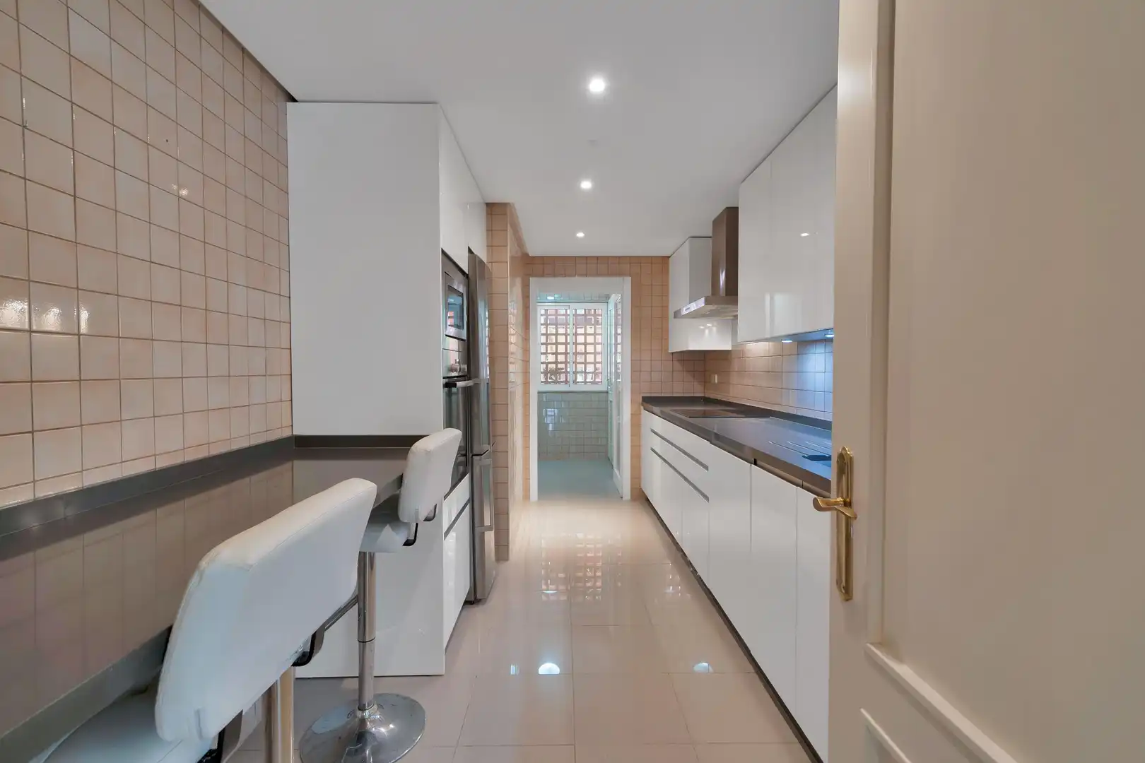 Apartamento en venta en 23 CL OSA MAYOR, Los Naranjos
