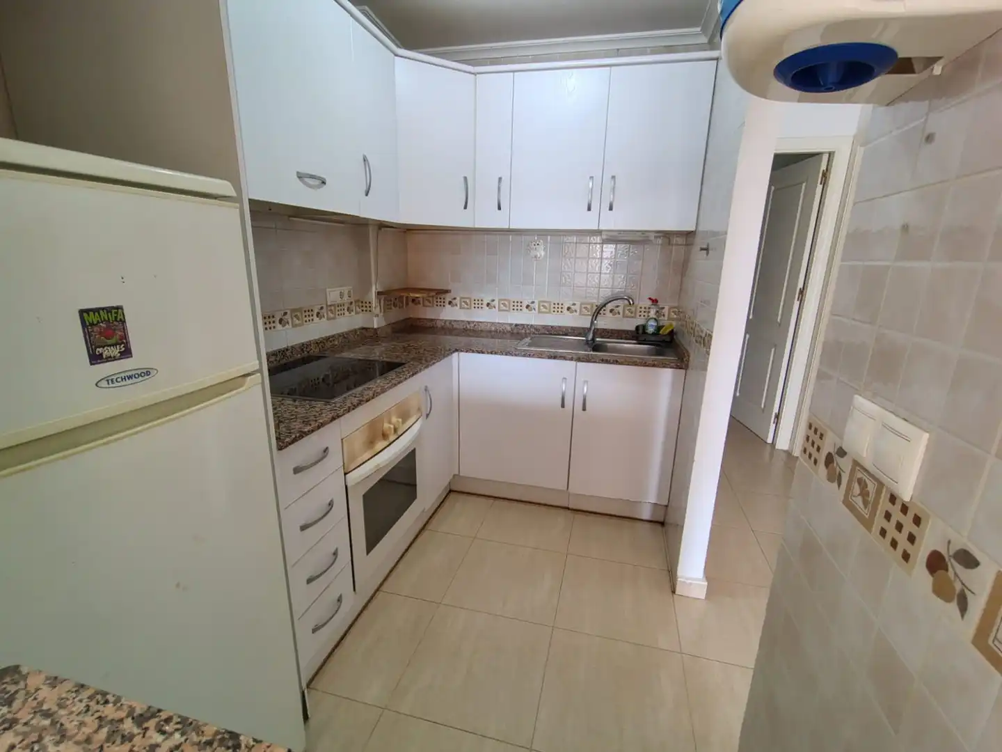 Cocina de Planta baja en venta en Daya Nueva con Terraza, Trastero y Piscina comunitaria