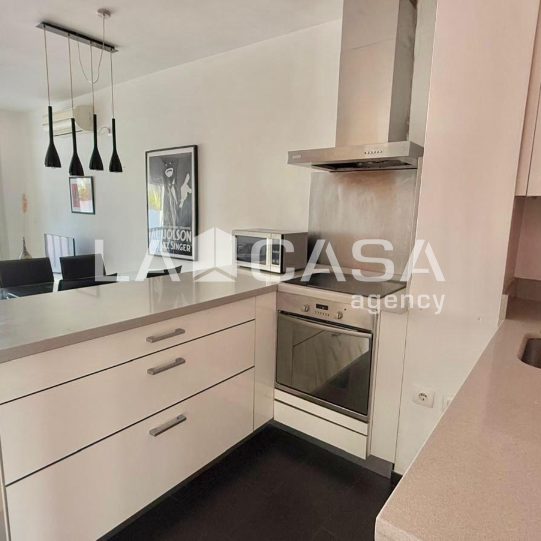 Kitchen of Flat for sale in  Sevilla Capital