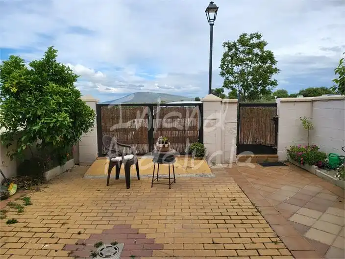Adossat amb piscina en venda a Fuente de Piedra, imagen 5