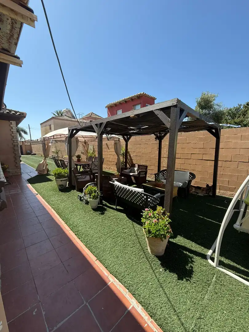 Terrace of Houses for sale in El Puerto de Santa María  with Air Conditioner, Private garden and Storage room
