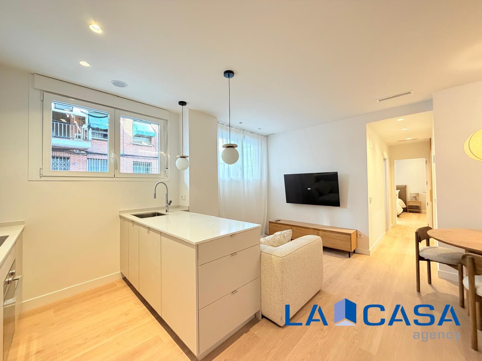 Vista exterior de Planta baja en venta en  Madrid Capital con Calefacción