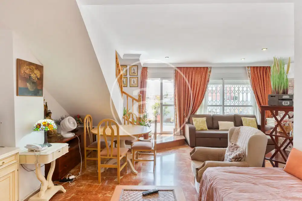 Sala d'estar de Àtic en venda en Valencia amb Aire condicionat, Terrassa i Traster