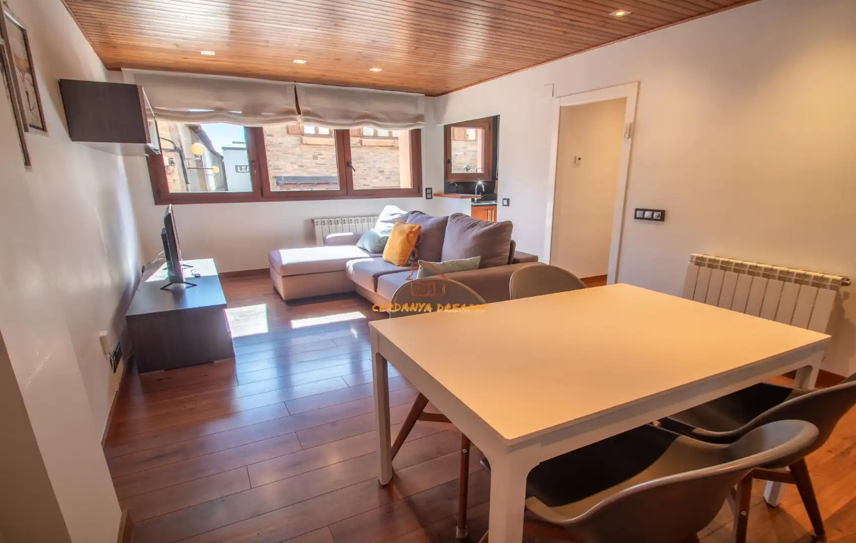 Apartamento en venta en Avinguda dels Pirineus 32, imagen 2