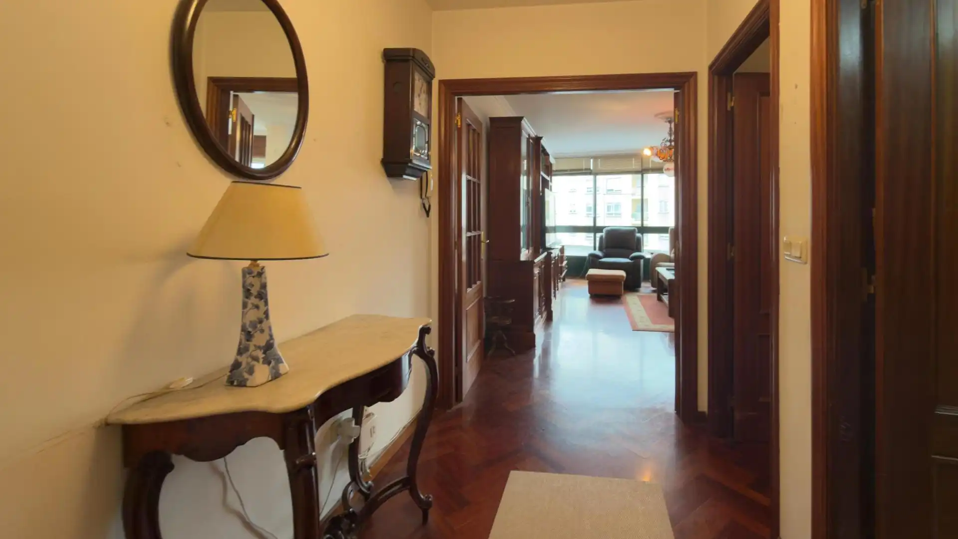 Piso en venta en Padrón con Calefacción, Trastero y Amueblado