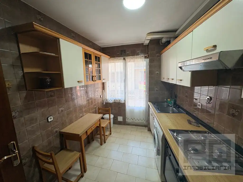 Kitchen of Flat for rent in Las Navas del Marqués 