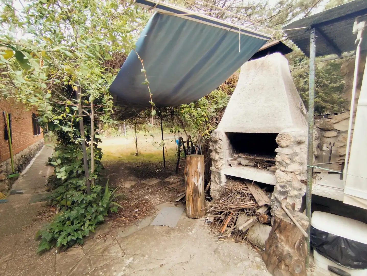 Jardí de Casa o xalet en venda en Hontoba amb Calefacció